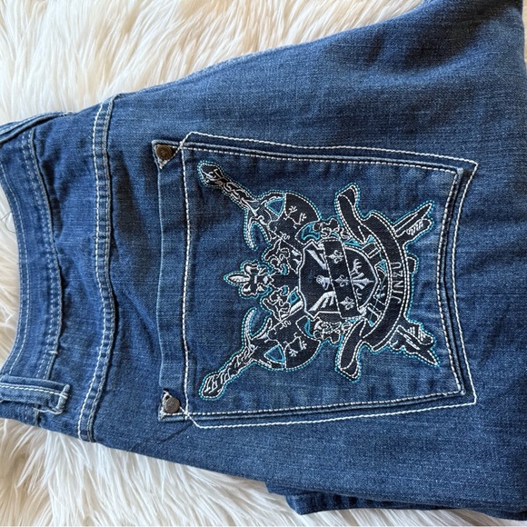 Men's Blue Denim Jinza Jeans with Embroidered Design - Picture 4 of 9